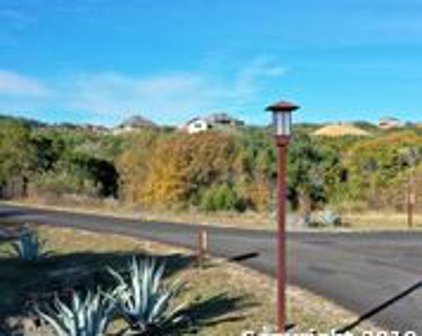 18735 Shadow Canyon Dr, Helotes