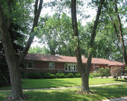 21 Walnut Lane, Algonquin