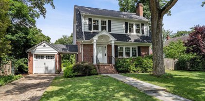 415 N Monroe St, Arlington