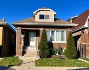 5224 W Nelson Street, Chicago image