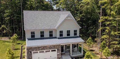 941 Marzoff Rd, Deale