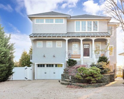 210 Ocean Avenue, Amityville