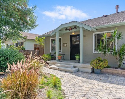 5310  Buchanan St, Los Angeles