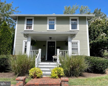 16 E Howell Ave, Alexandria