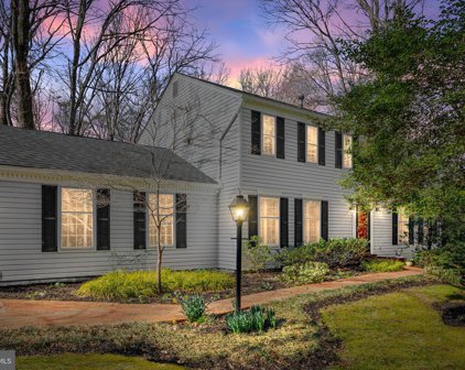 2708 Soapstone Dr, Reston