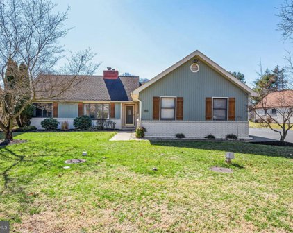 255 Elbo Ln, Mount Laurel