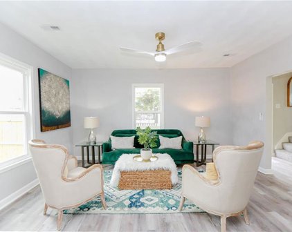 734 Mt Vernon Avenue, Central Portsmouth