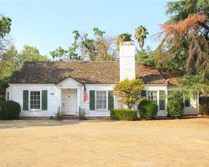 4879 N Sunset Avenue, Fresno