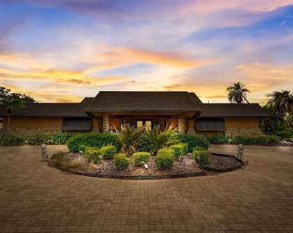 6594 Augusta Boulevard, Seminole