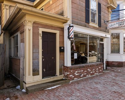 95 Daniel Street, Portsmouth