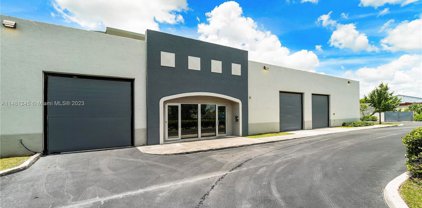 1930 Nw 16th St, Pompano Beach