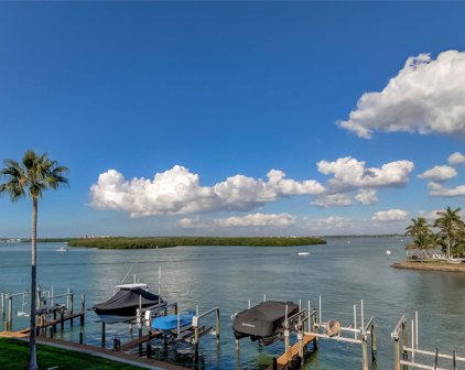 12525 3rd Street E Unit 203, Treasure Island