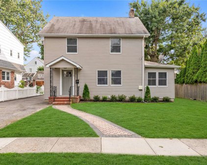 62 Bar Beach Road, Port Washington