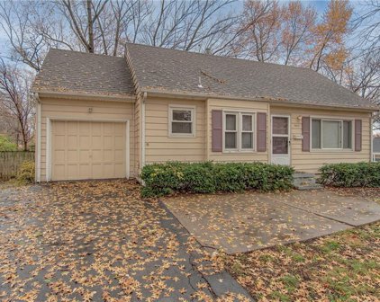 5015 NALL Avenue, Roeland Park