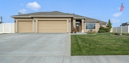 6392 Polaris St, West Richland