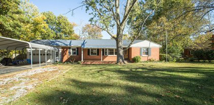 704 Country Club Dr, Tullahoma