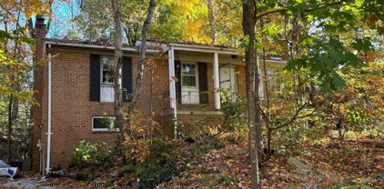 9014 Dixon Dr, Clinton