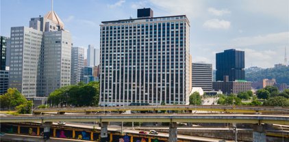 320 Fort Duquesne Blvd Unit 7G, Downtown Pgh