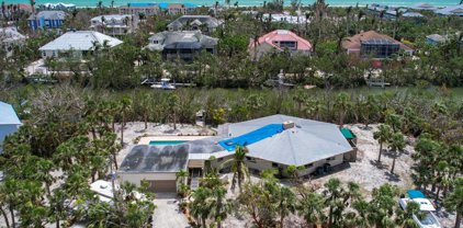 1011 S Yachtsman Drive, Sanibel