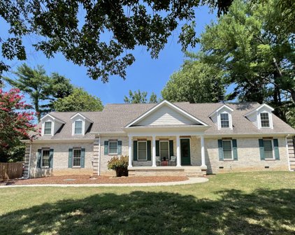 1115 Lipscomb Dr, Brentwood