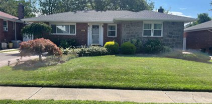 215 Willets Lane, Jericho