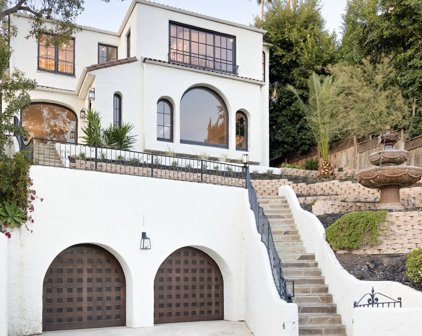 4807  Bonvue Ave, Los Angeles
