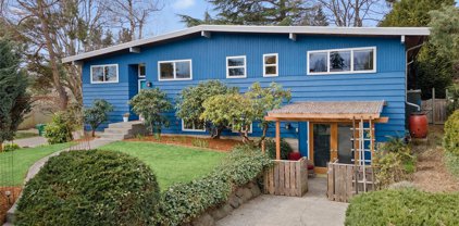 10655 32nd Avenue SW, Seattle