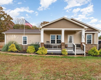 4303 Slanting Bridge  Road, Sherrills Ford
