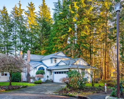 1498 Lighthall Court, North Vancouver
