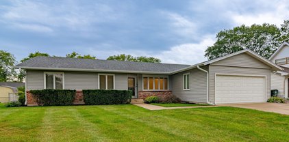 71 Kenilworth Avenue, Elk Grove Village