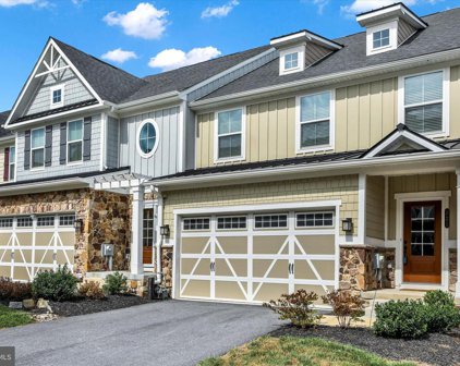 521 Cliff Ln, Malvern