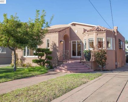 331 Santa Clara Ave, Alameda