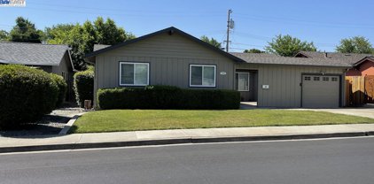 8645 Beverly Ln, Dublin