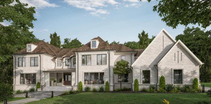 8423 Brook Rd, Mclean
