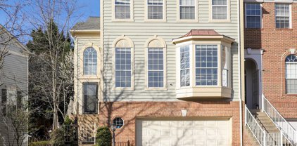 20921 Trinity Sq, Sterling