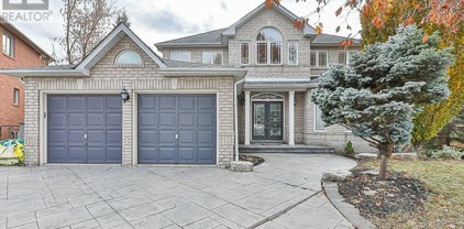 842 Alfred Court, Newmarket