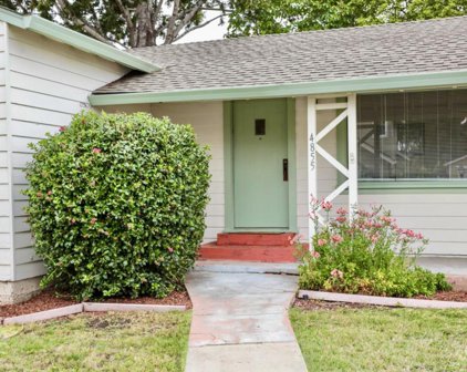 4855 Opal ST, Capitola