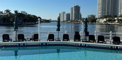 3209 S Ocean Dr Unit #4M, Hallandale Beach