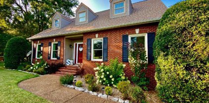 7404 Hoods Branch Rd, Springfield