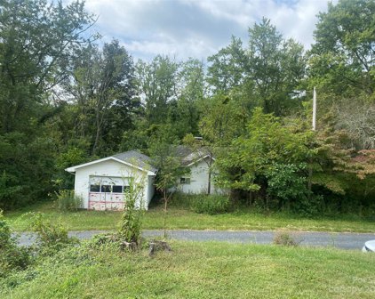 112 Tanglewood  Road, Bakersville