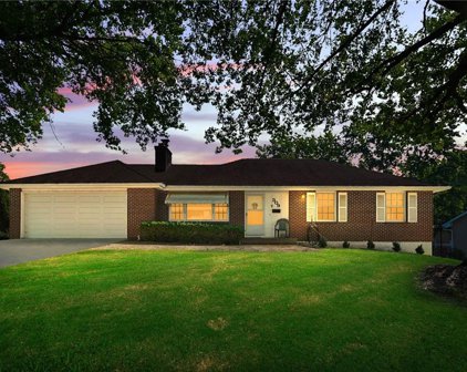 309 SW Mil-Mar Avenue, Lee's Summit