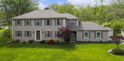 9 Leland Rd, Westford