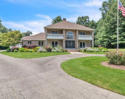 48 Wellington Drive, East Longmeadow