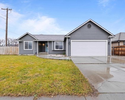 4501 W Grand Ronde Ave., Kennewick