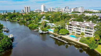 1762 Bay Street Unit 403, Sarasota