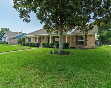 4911 Live Oak Drive, Dickinson