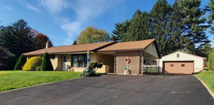 867 Elm St, Reading