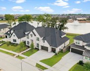 10318 Fountain Shore Drive, Missouri City image