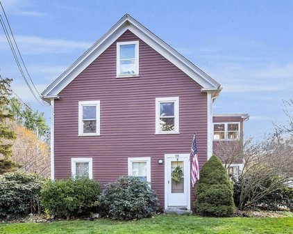 98 Forge Village Road, Westford