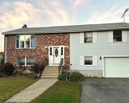 20 Louis Rd, Peabody